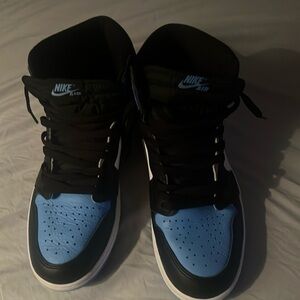 Jordan’s comes with box wore only twice